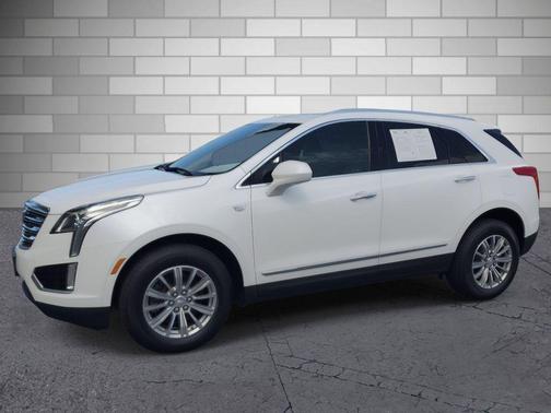 Crystal White Tricoat 2019 Cadillac XT5 Luxury