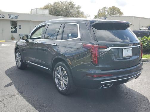 2023 Cadillac XT6 Premium Luxury FWD