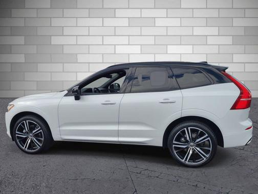 2020 Volvo XC60 T5 R-Design