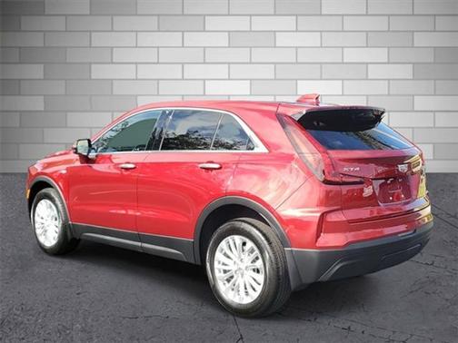 2024 Cadillac XT4 Luxury
