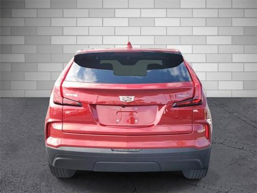 2024 Cadillac XT4 Luxury