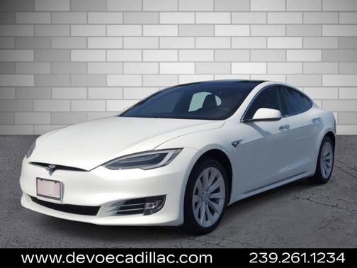 Pearl White Multi-Coat 2019 Tesla Model S Long Range
