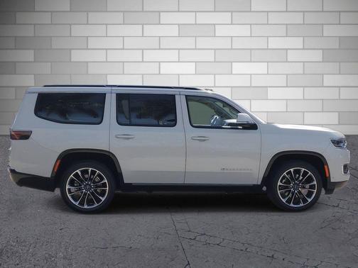 2022 Jeep Wagoneer Series III 4x4