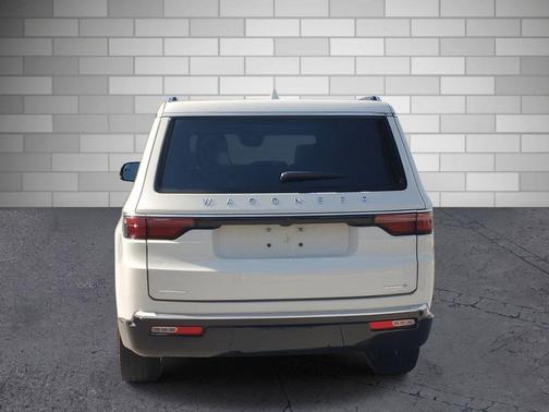2022 Jeep Wagoneer Series III 4x4