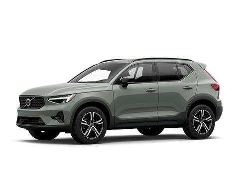 2023 Volvo XC40 B5 AWD Plus Dark