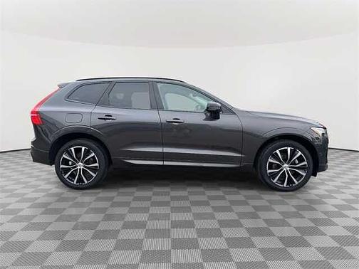 2023 Volvo XC60 Plus