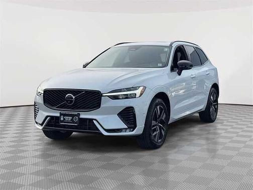2026 Volvo XC60 Plus