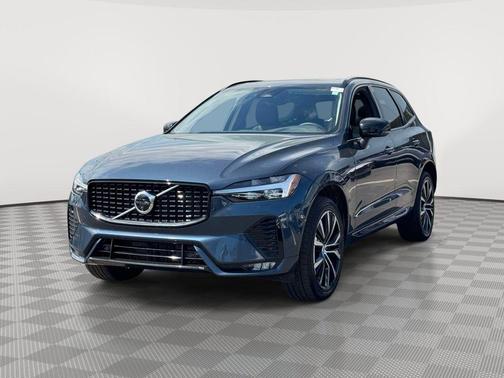 Denim Blue Metallic 2025 Volvo XC60 B5 Plus