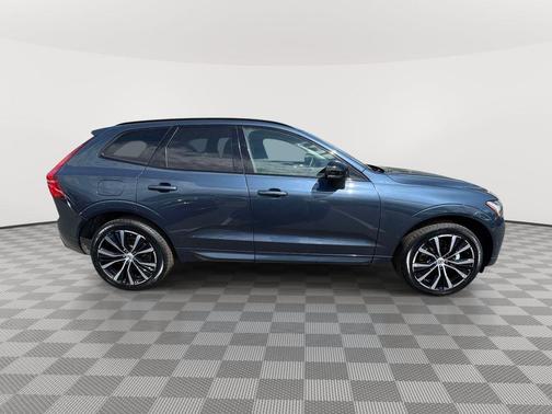 Denim Blue Metallic 2025 Volvo XC60 B5 Plus