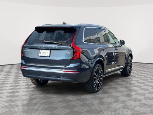 Denim Blue Metallic 2026 Volvo XC90 B6 Plus 7-Seater