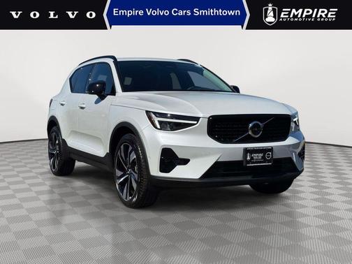 Crystal White 2026 Volvo XC40 B5 Plus