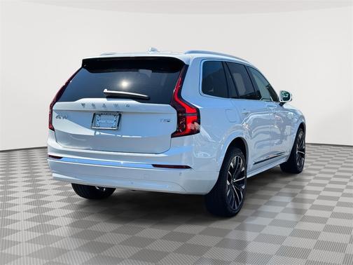 2025 Volvo XC90 Plug-In Hybrid T8 (2025.5) Plus 7-Seater