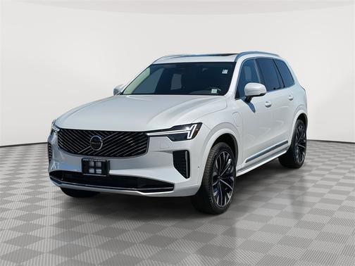 2025 Volvo XC90 Plug-In Hybrid T8 (2025.5) Plus 7-Seater