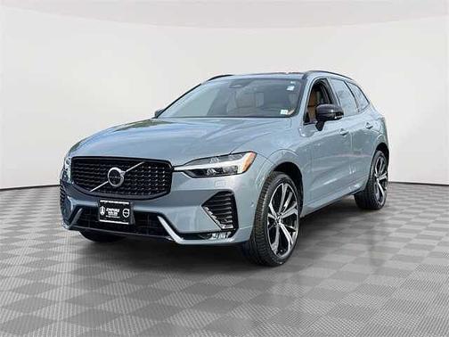 2024 Volvo XC60 B5 Ultimate Dark