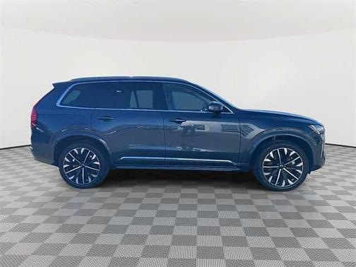 2026 Volvo XC90 Plug-In Hybrid Plus