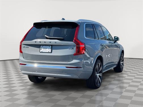 2025 Volvo XC90 B6 Plus 7-Seater