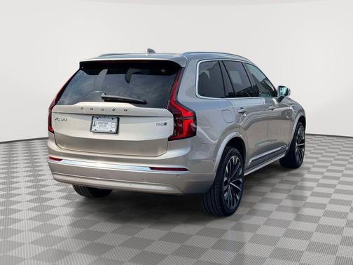 Bright 2026 Volvo XC90 B5 Plus 7-Seater