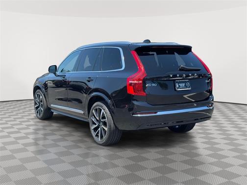 2023 Volvo XC90 B6 AWD Plus 7-Seater