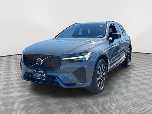 2023 Volvo XC60 B5 AWD Plus Dark