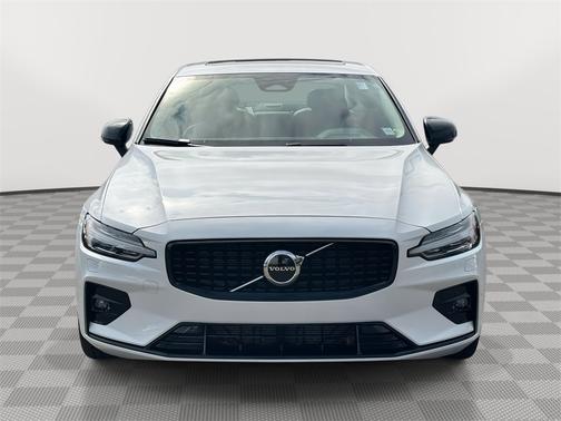 2025 Volvo S60 B5 Core