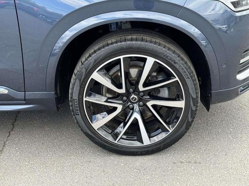 Denim Blue Metallic 2023 Volvo XC90 B6 Plus 7-Seater