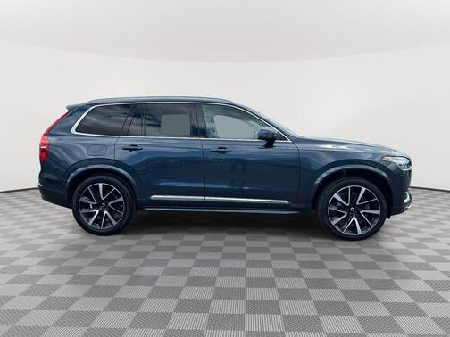 Denim Blue Metallic 2023 Volvo XC90 B6 Plus 7-Seater