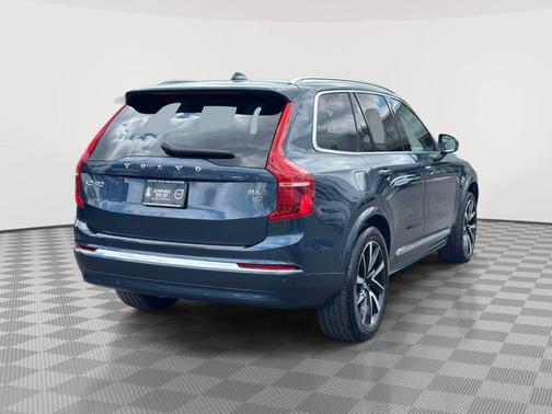 Denim Blue Metallic 2023 Volvo XC90 B6 Plus 7-Seater