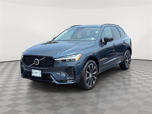 2025 Volvo XC60 B5 Plus