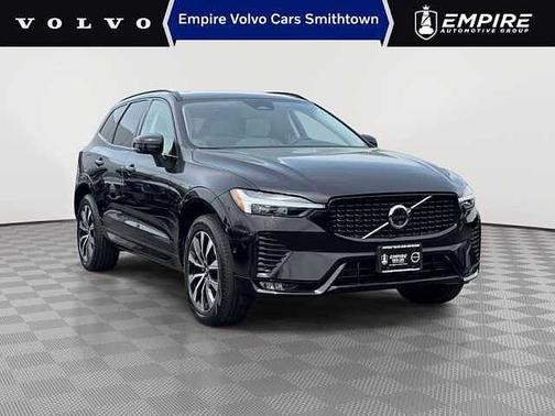 Onyx Black 2024 Volvo XC60 Plus