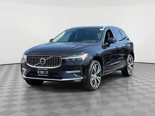 Onyx Black 2023 Volvo XC60 Plus