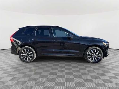 2024 Volvo XC60 Plus