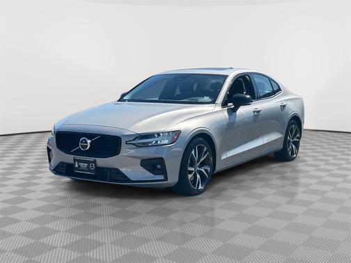 2025 Volvo S60 B5 Core