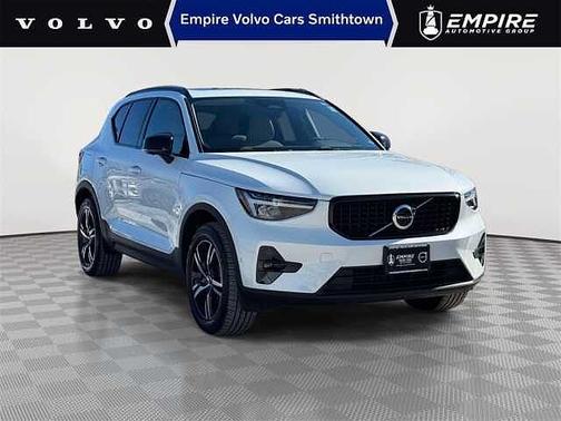 2023 Volvo XC40 Plus