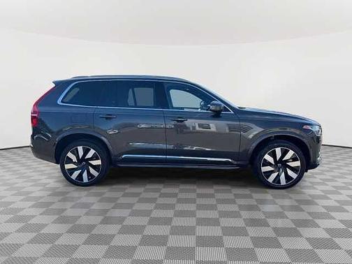 2024 Volvo XC90 Plus
