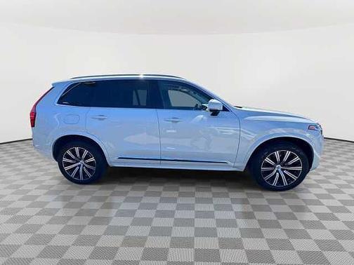 Crystal White 2023 Volvo XC90 Plus