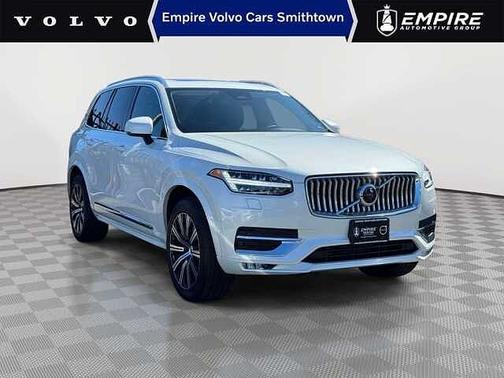 Crystal White 2023 Volvo XC90 Plus
