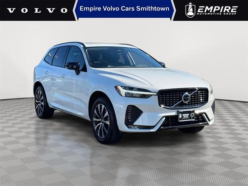2025 Volvo XC60 B5 Plus