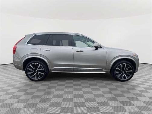 2024 Volvo XC90 Plus