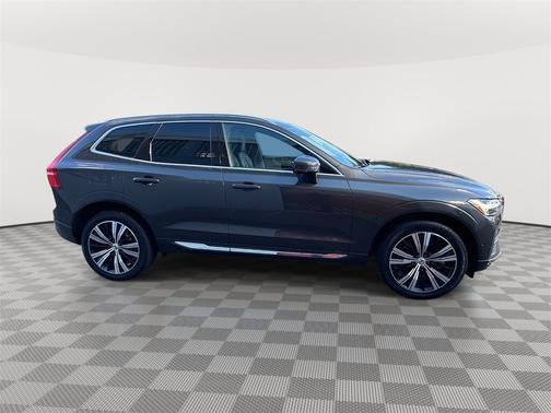 2022 Volvo XC60 B6 AWD Inscription