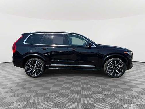Onyx Black 2023 Volvo XC90 Plus