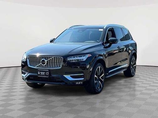 Onyx Black 2023 Volvo XC90 Plus