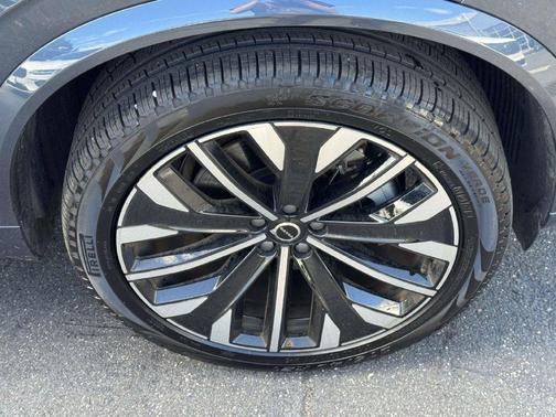 Denim Blue Metallic 2026 Volvo XC90 B6 Plus 7-Seater