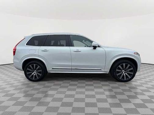 Crystal White 2023 Volvo XC90 Plus