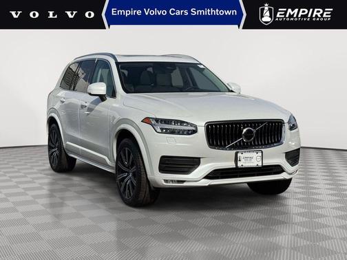 Crystal White Metallic 2023 Volvo XC90 B5 Core