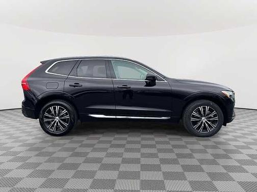Onyx Black 2022 Volvo XC60 B6 AWD Inscription