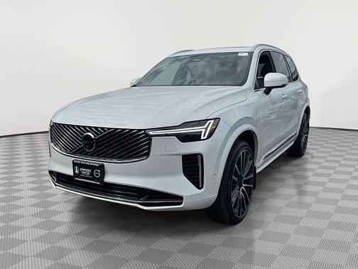 Crystal White 2026 Volvo XC90 Plus