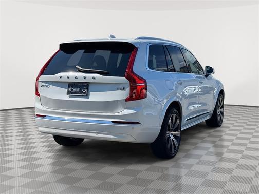 2025 Volvo XC90 B6 Plus 7-Seater