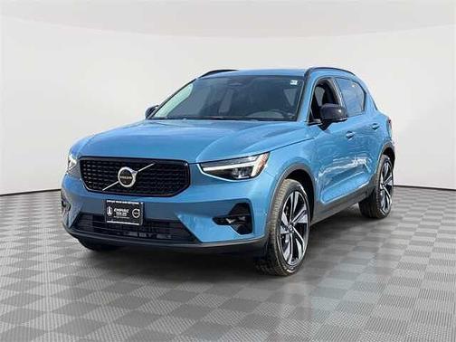 2023 Volvo XC40 Plus