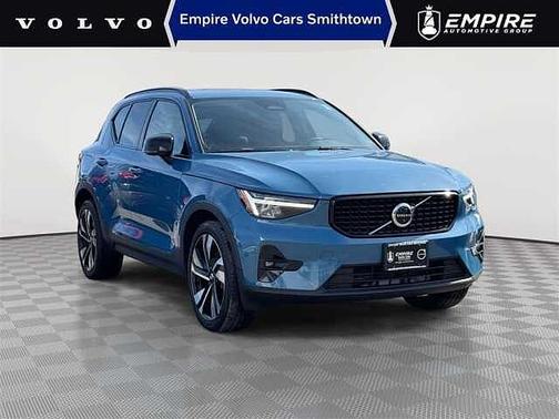 2023 Volvo XC40 Plus