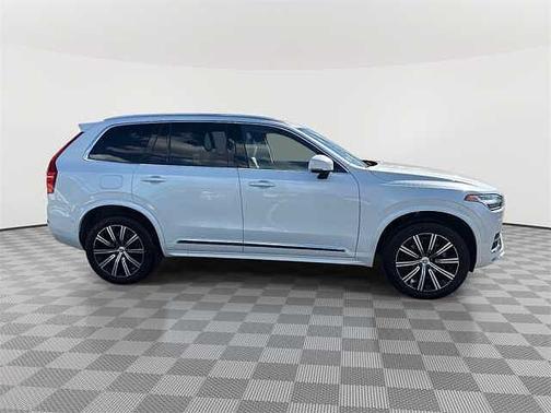 2025 Volvo XC90 Plus
